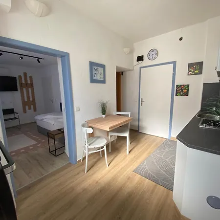 شقة Q Fuer Monteure Im Zentrum Von *