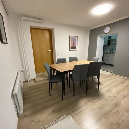 Q Im Zentrum Von * Königsbronn