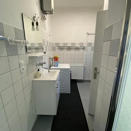 شقة Q Fuer Monteure Im Zentrum Von