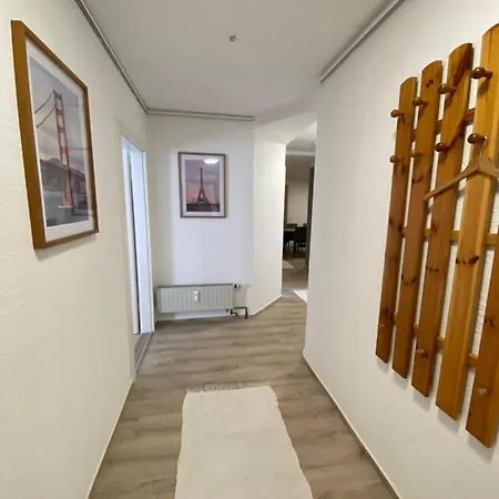 Q Fuer Monteure Im Zentrum Von شقة
